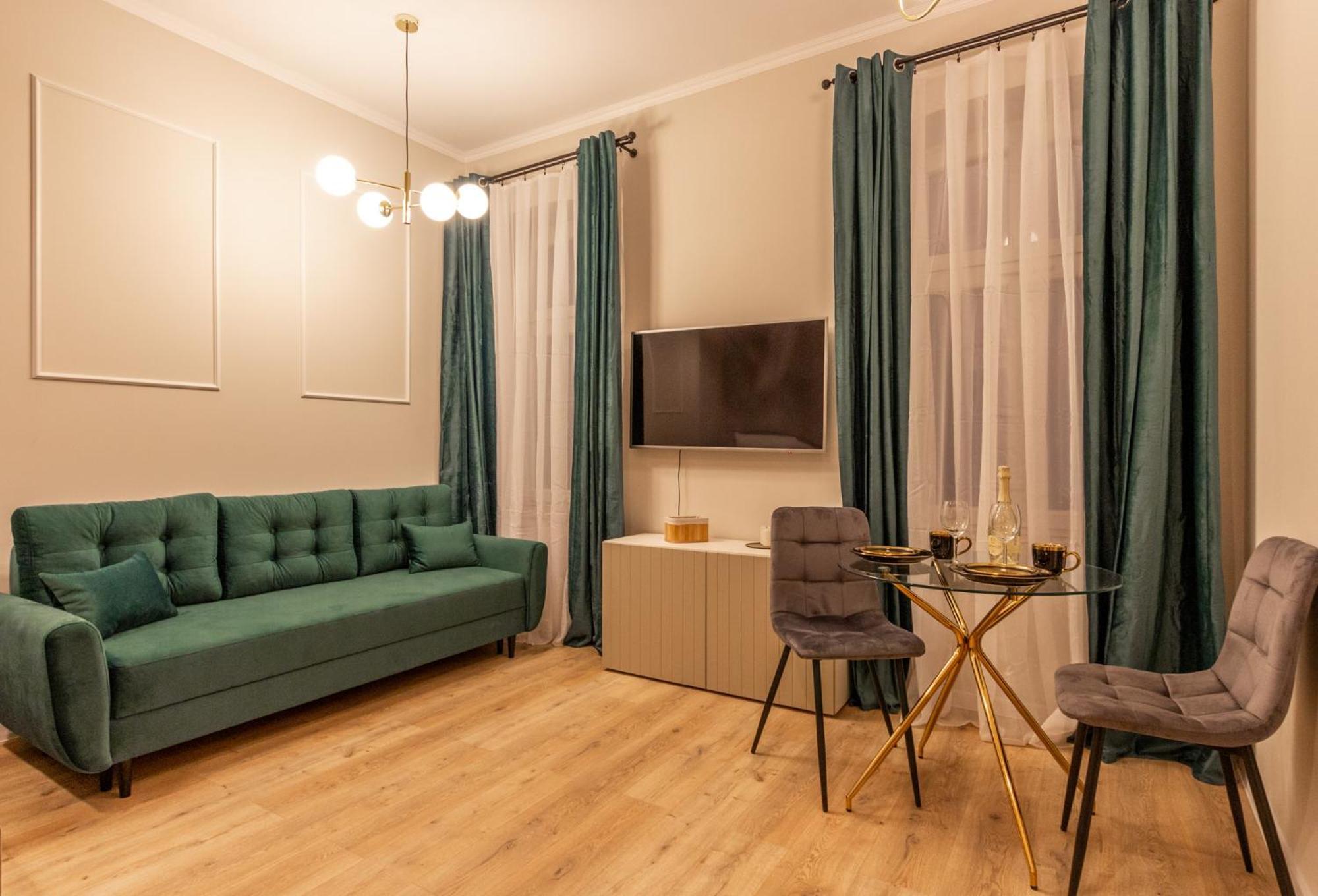 Chill Apartments Central Station Katovice Exteriér fotografie